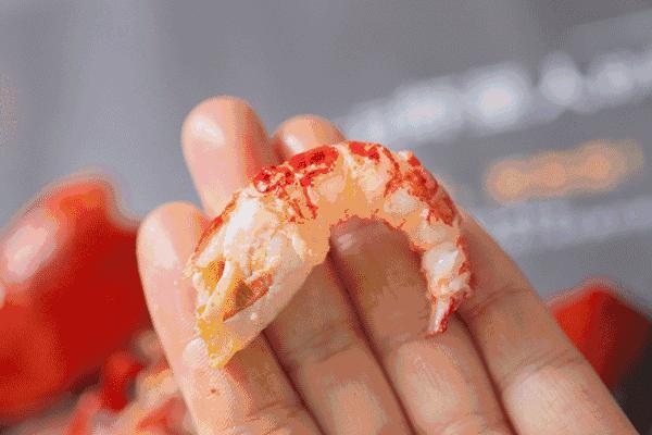 95斤美女一小时吃1000只小龙虾,女子吃40斤小龙虾