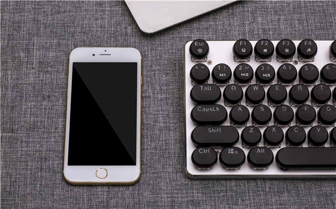 腹灵GT104S二代机键盘圆形键帽，手感一样的好