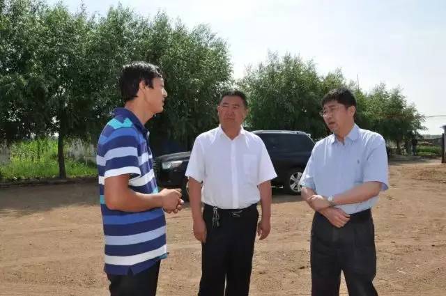 「双创百杰」鸡和蛋的故事—龙镇农场创业青年蓝翔