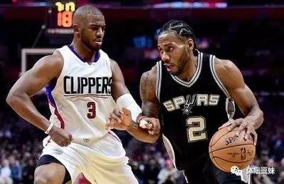 曼联拄拐天团夺冠视频,撒花庆祝完整版幼儿