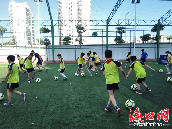 巴塞罗那足球夏令营,足球夏令营巴萨