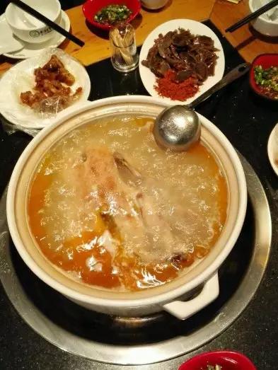 贵阳吃货推荐的美食观山湖小吃街,贵阳威清路美食推荐