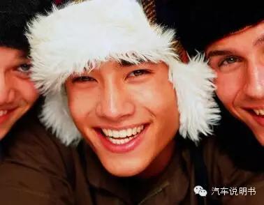 公共场合老想放屁,公共场合有人放屁如何化解