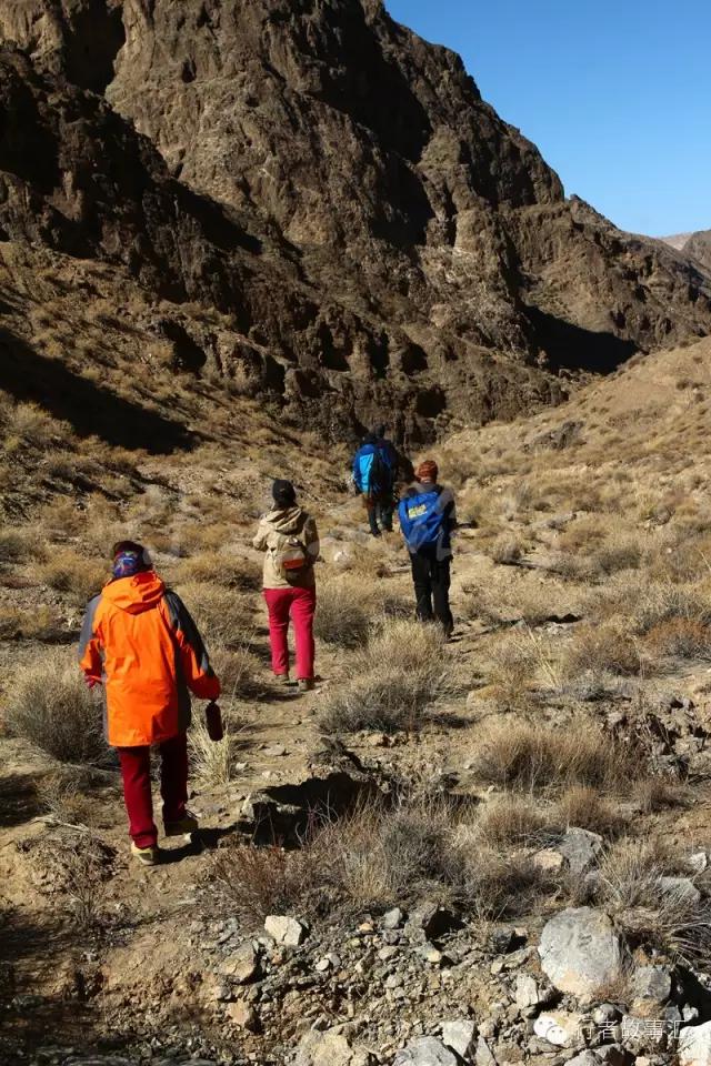 大柴旦翡翠湖旅行攻略,德令哈大柴旦沿途风景