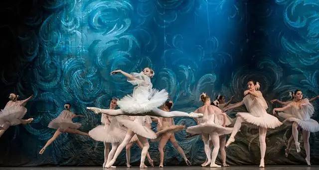 美丽带路|“全球十大美女之都”中傲居榜首的国度,最迷人的其实是……