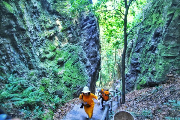 芜湖马仁奇峰玻璃栈道门票,马仁奇峰天梯玻璃栈道