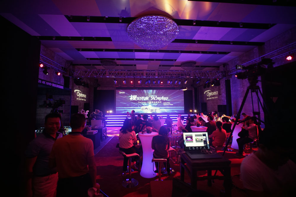 奥图码投影机家用哪款好,投影机2万左右