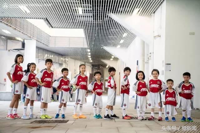 热爱足球的香港人，自己的百年球会都快保不住！