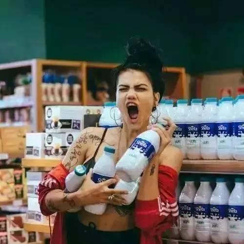 閫傚悎鍑虹敺濡嗙殑鍙ｇ孩鑹插彿,濂崇敓鍖栫敺濡嗛渶瑕佺殑鍙ｇ孩鑹插彿