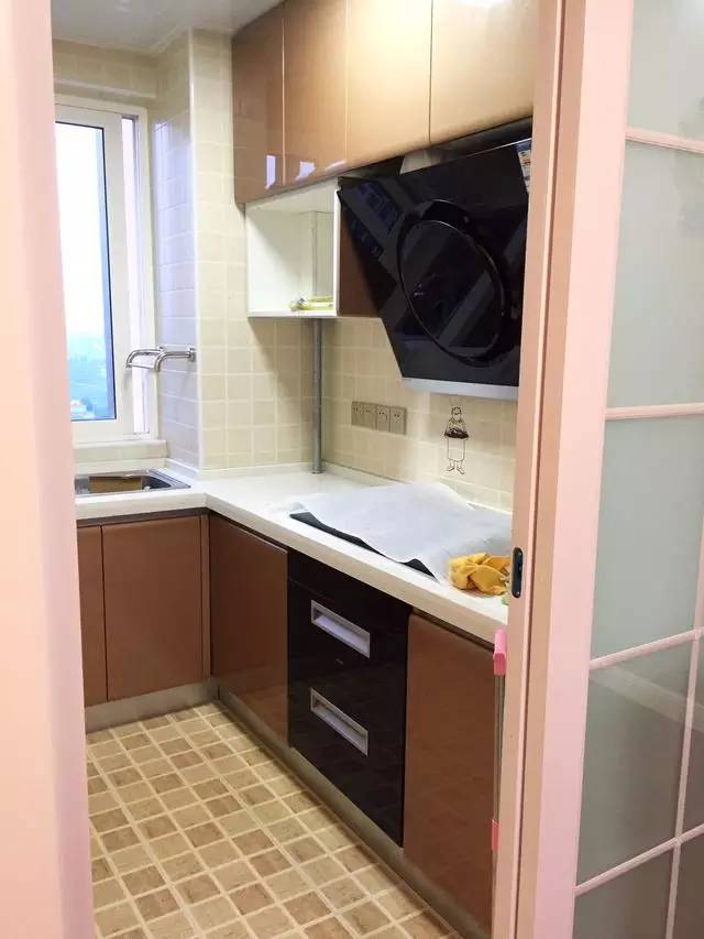 装修时地板颜色,装修后地板颜色变浅