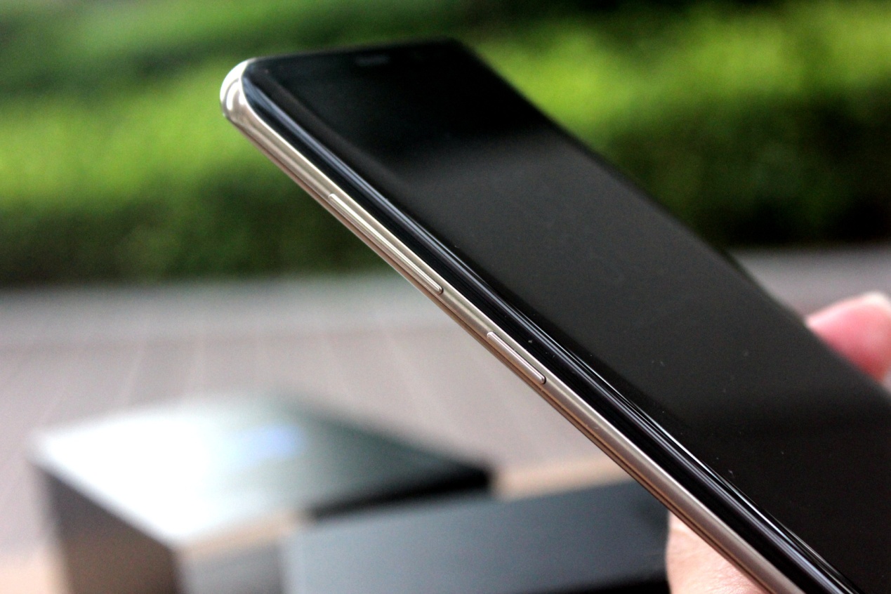 三星galaxys8+值得入手吗,三星galaxys8轻奢版开箱