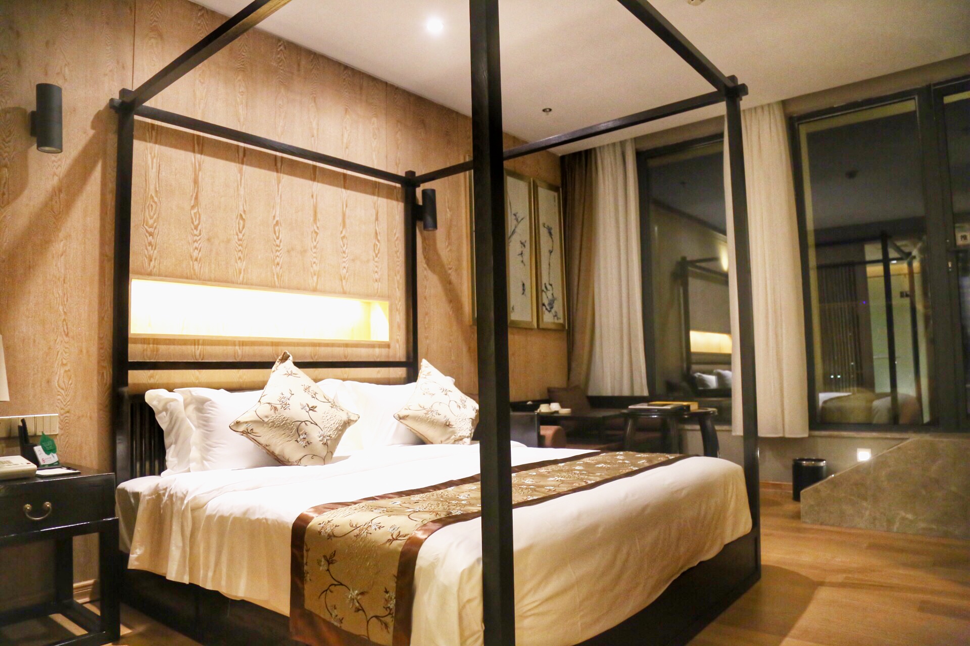 天沐温泉和汤泊温泉哪个好,长白山天沐戴斯温泉酒店温泉