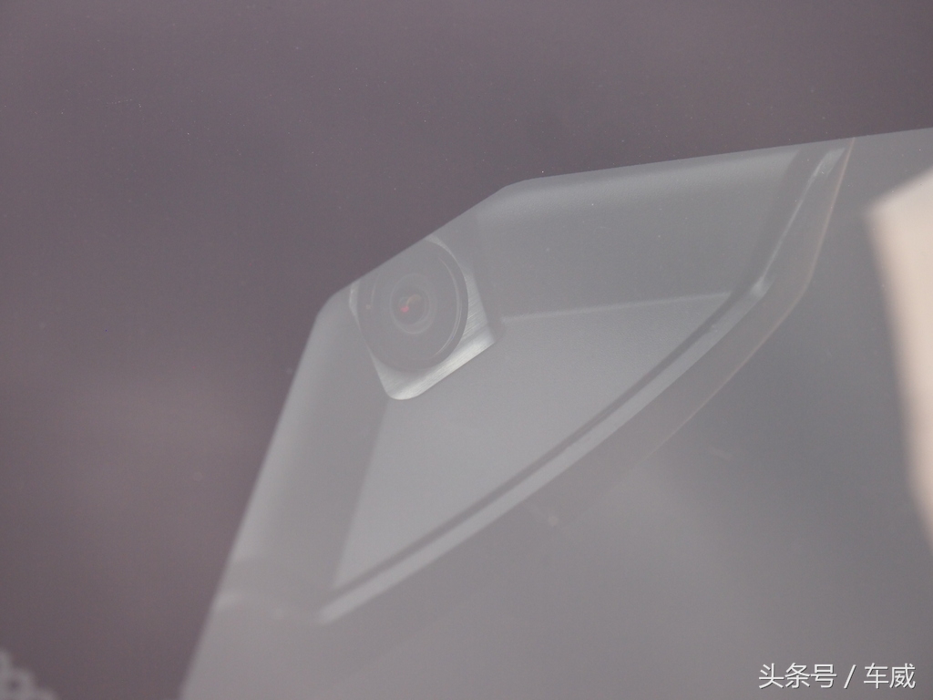 帝豪百万款向上版互联版用车感受,2017帝豪百万款手动向上互联评测