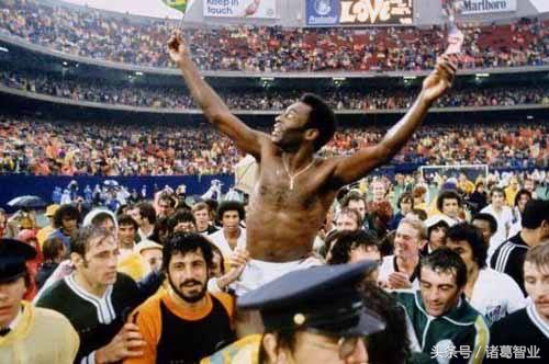 球王贝利喜欢哪个球员,球王贝利看世界杯