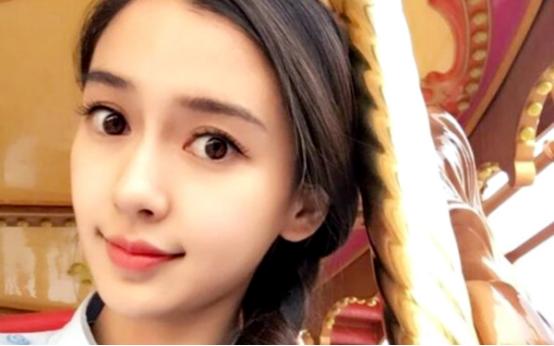 如何画唇妆显嘴小,baby微笑唇化妆步骤