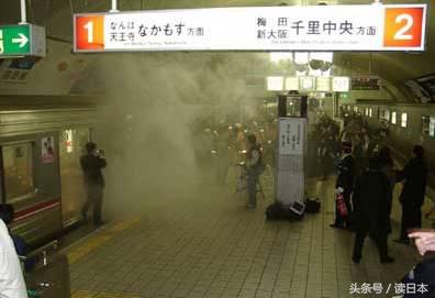 害怕！拎着*弹炸**就能上日本地铁？