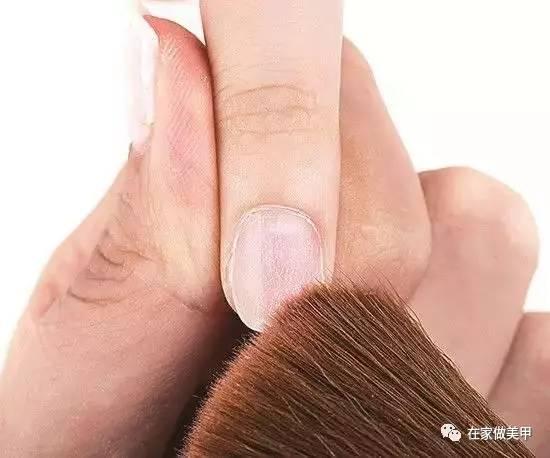 玛蒂被折断手指,玛蒂折断手指