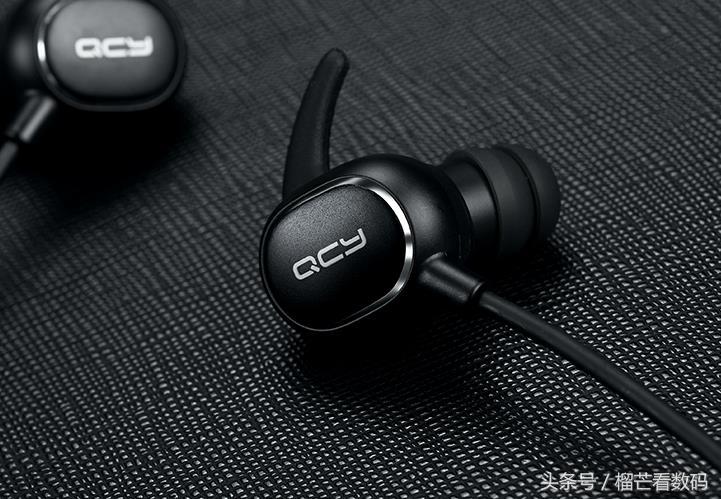 颜值音质俱佳,来看看现在很火的QCY蓝牙耳机体验如何