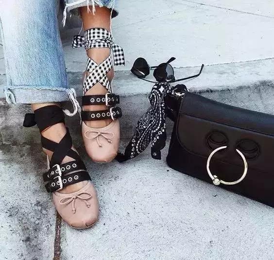 这双芭蕾鞋不跳舞，只是穿起来逆天的好看！