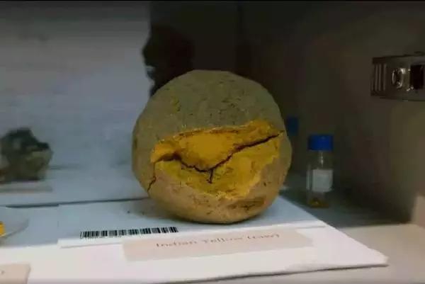 为了这些奇葩的颜料，人类付出了最惨痛的代价