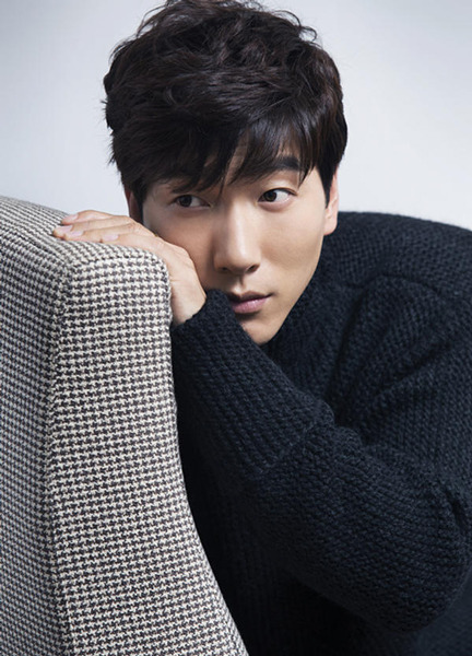 男生发型改造成功案例,男生发型改造视频教程