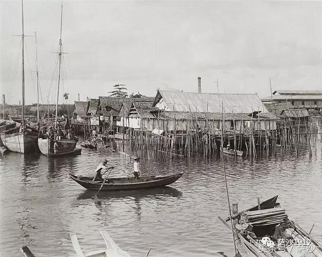 解放军和敌人1v1肉搏,解放军单挑片段