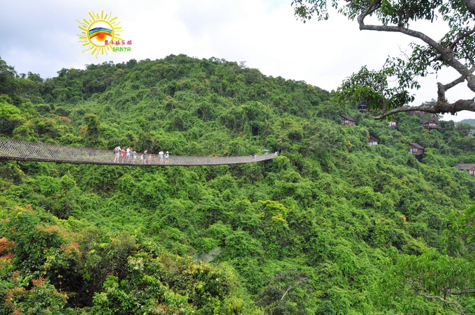 跟着大海去旅行三亚,记录旅行时光娃带老妈三亚看海