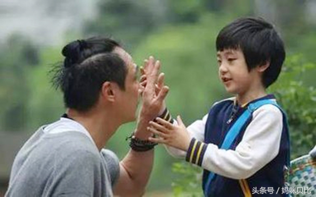 爸爸爱孩子100个方法,爸爸教育孩子妙招分享