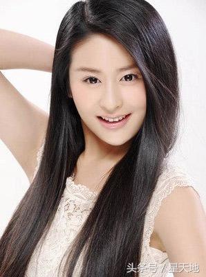 从最丑的“*妇情**”,脱变成为天才设计师,颖儿的星路并不是很顺利