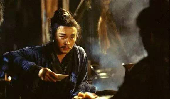 不雷不鸣|我对喝酒喝死的,天生有种亲近感