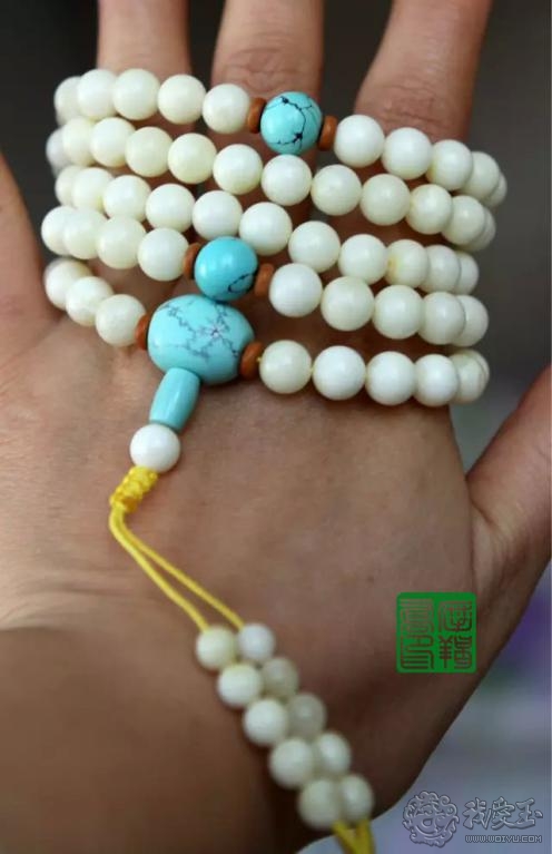 天然蜜蜡和水煮蜜蜡,水煮蜜蜡和烤蜜蜡