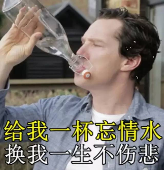 震惊！巴西的公交站牌居然会“吐”矿泉水！