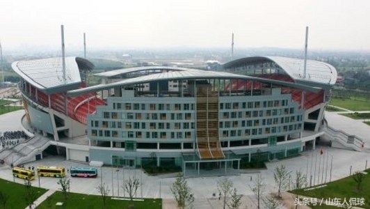 中国目前十大专业足球场,盘点中国专业足球场