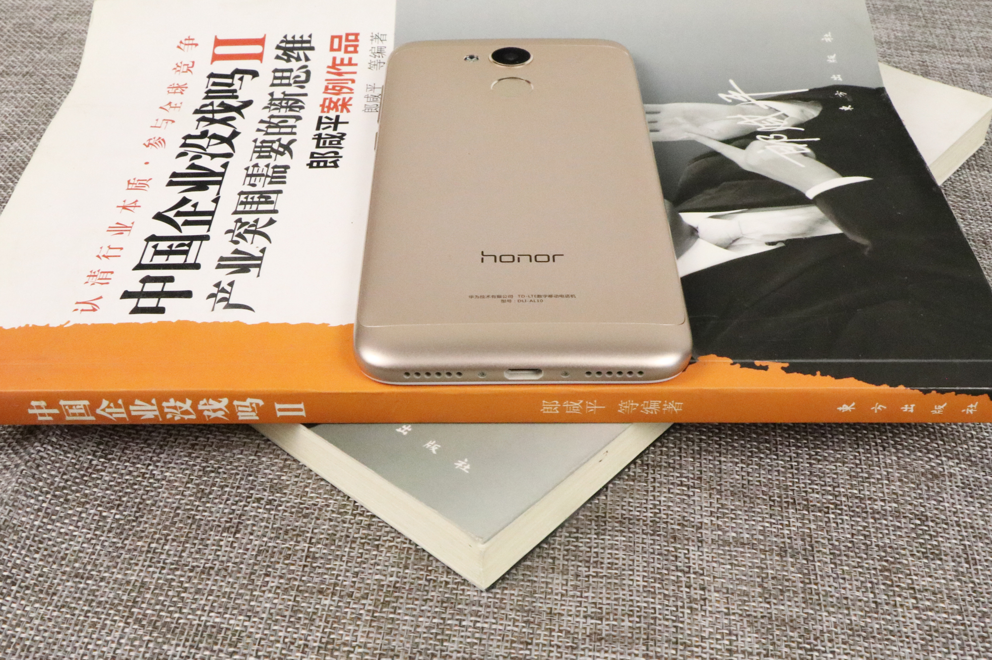 荣耀畅玩6a还能用吗,流畅不卡不发热续航强推荐