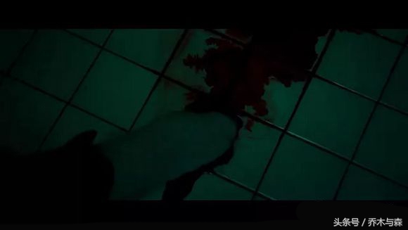 冰封的汉江慢慢融化，冰面之下的无头女尸浮出水面，连环杀人凶手