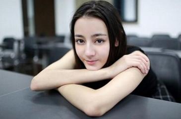 杨幂旗下四大金花是谁,杨幂旗下的四朵金花素颜照大对比