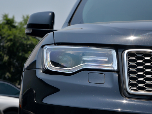 最新款的jeep大切诺基,地表最强suvjeep大切诺基