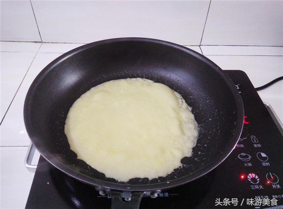 大厨教你做美味快来围观,原锅怎么做鸡蛋卷