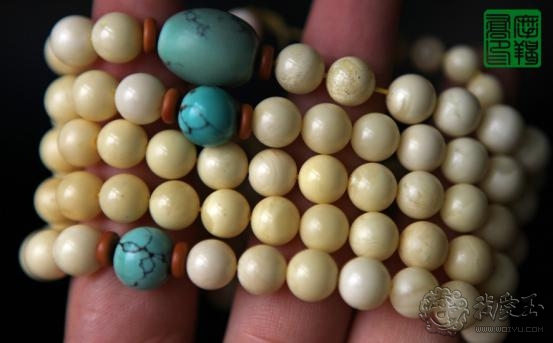 天然蜜蜡和水煮蜜蜡,水煮蜜蜡和烤蜜蜡