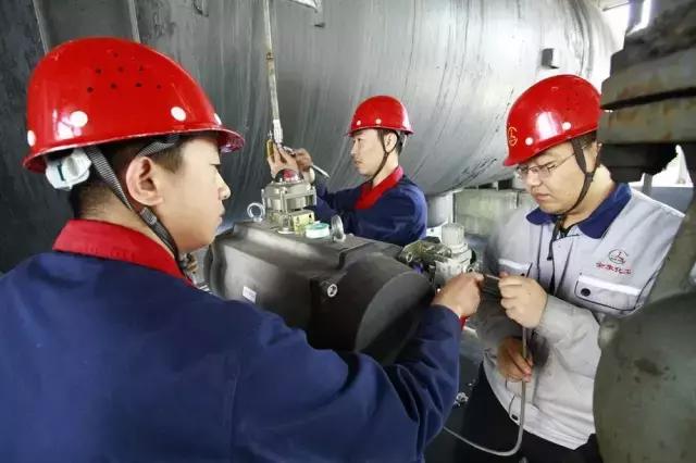 毕业季老师给学生的忠告,老司机给新人的4个忠告