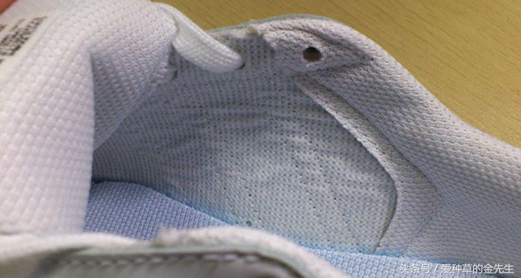 adidas哪个系列适合宽脚休闲鞋,绿尾小白鞋adidas有没有过时