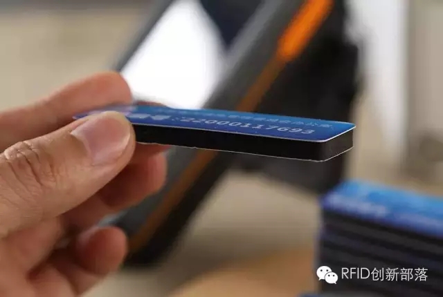 超高频抗金属电子标签种类与发展趋势