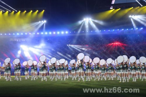 奥体中心首秀精彩上演湖州乐活足球战平金华