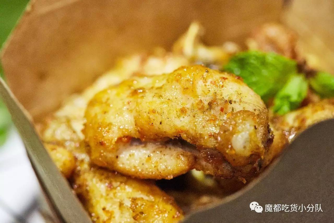 美蛙鱼头有多好吃,美蛙鱼头火锅怎么吃