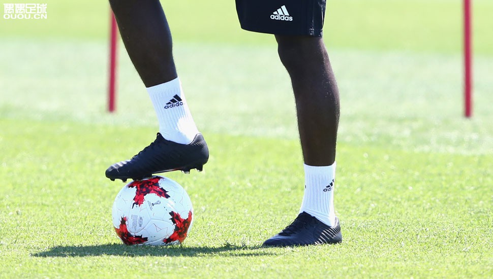 耐克小黑鞋,耐克小黑鞋男