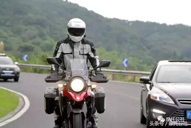 豪爵dl150和豪爵铃木dl250怎么选,豪爵铃木dl250和豪爵dr300怎么选