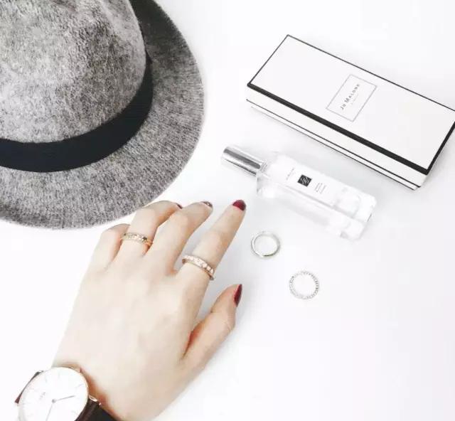 哪些香水比较独特而且还不甜腻,有了你的香水味才安心