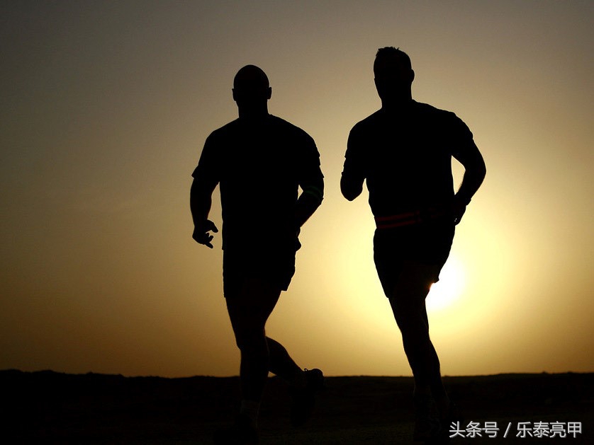 治疗灰指甲期间能运动吗,得了灰指甲要吃药么