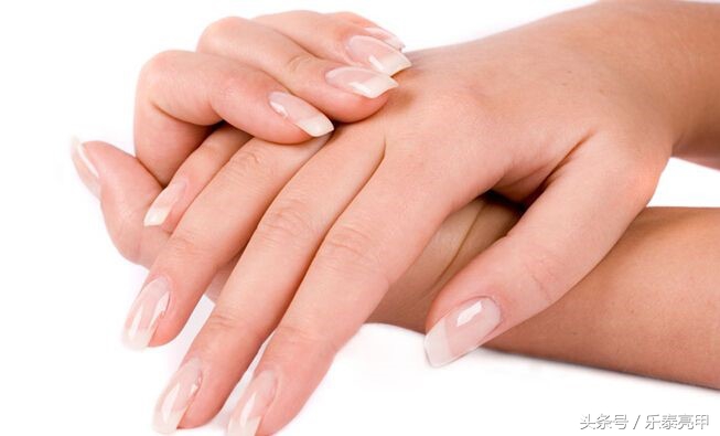 治疗灰指甲期间能运动吗,得了灰指甲要吃药么