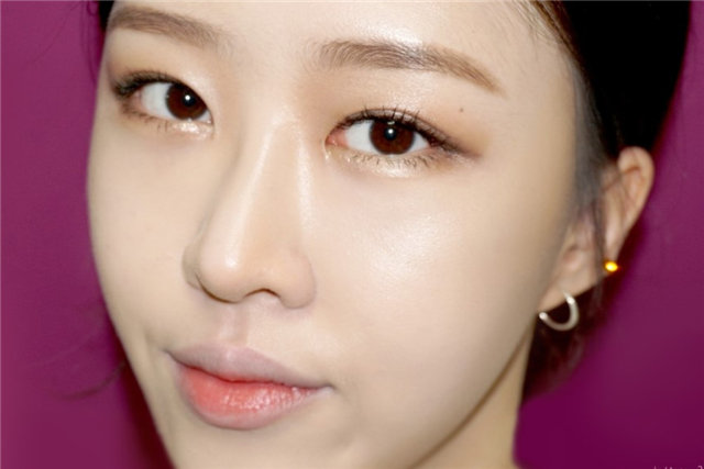 高光修容棒的正确用法,液体高光修容和哑光高光修容